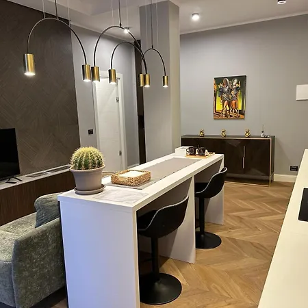 Apartment V28